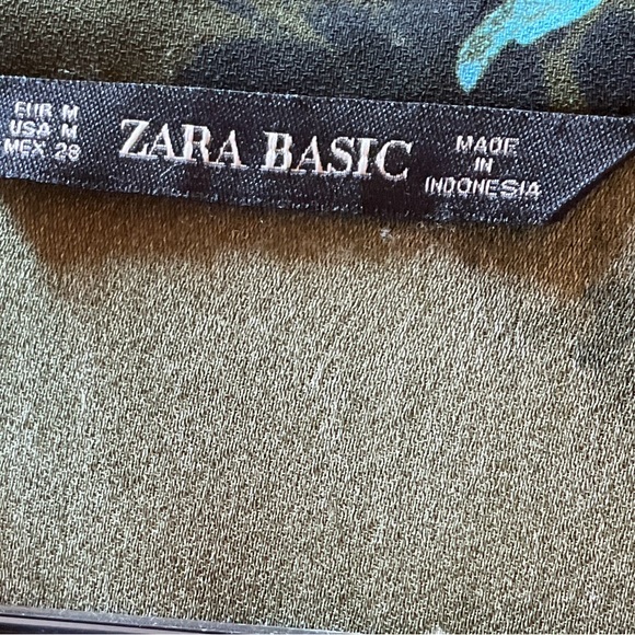 Zara size medium dress - Picture 3 of 3